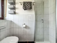 Dusch- und Toilettennische