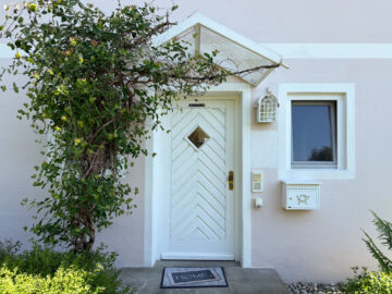 Sonnenverwöhntes Zuhause mit Berg- & Weitblick in idyllischer, ruhiger Umgebung, 83139 Halfing, Doppelhaushälfte