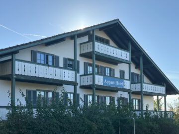 Kapitalanlage! Ruhiges 1-Zi-App. nahe der Therme & Simsseeklinik, 83093 Bad Endorf, Dachgeschosswohnung